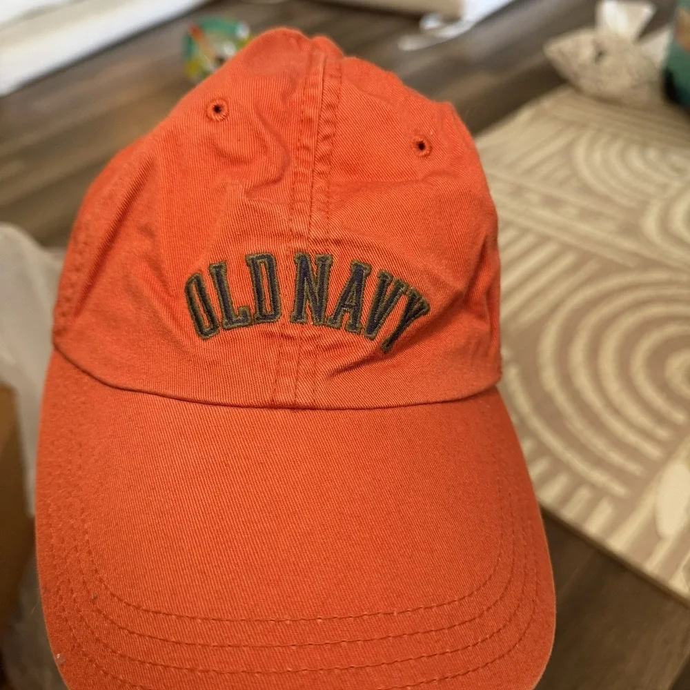 Old Navy Mens Orange Baseball Cap Hat Adjustable Size S/M Logo Embroidered